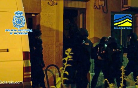 Po Evropi aretirali deset domnevnih članov IS