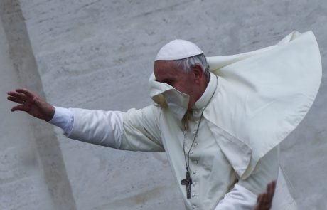 Papež Frančišek ima dovolj vašega jamranja