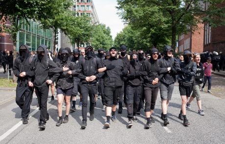V Hamburgu tudi danes novi protesti