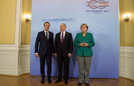 Merklova, Macron in Putin razpravljali o krizi v vzhodni Ukrajini
