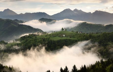 Vreme: Ponoči pretežno jasno, zjutraj se bo ponekod po nižinah zadrževala megla