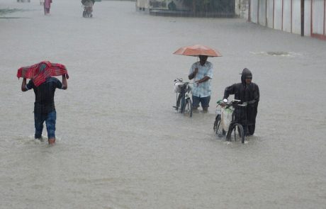 Monsunsko deževje zahtevalo več kot 170 življenj