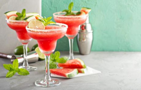Osvežilni poletni koktajl: Margarita z lubenico