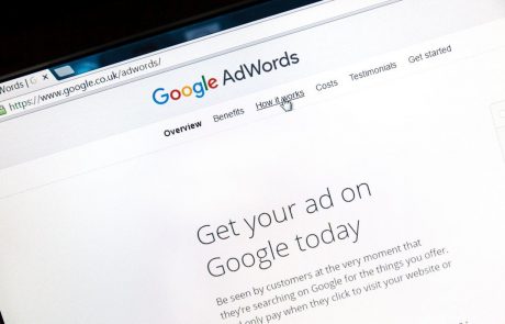 Google z oglasi povečal dobiček za več milijard