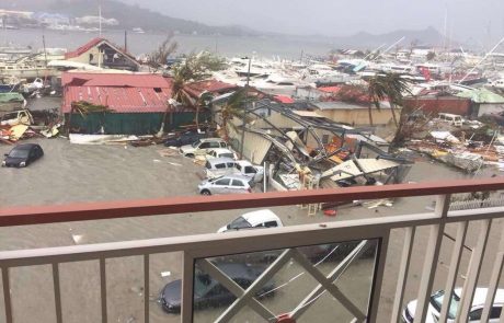 Irma na Karibih povzročila razdejanja in vzela najmanj 13 življenj
