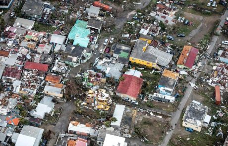 Irma na Karibih zahtevala 22 smrtnih žrtev, na Floridi evakuacija 5,6 milijona ljudi