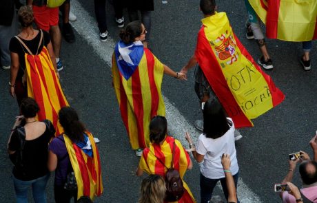 Španska vlada vrhu katalonske policije odvzela pooblastila