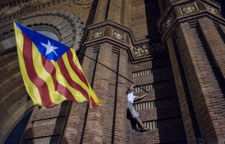 Rajoy od katalonske vlade zahteva pojasnilo, ali so razglasili samostojnost