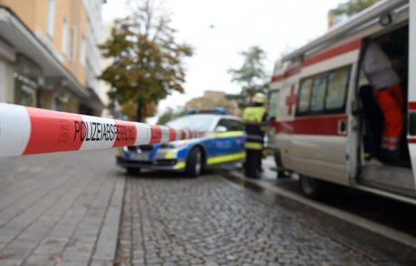 Nemška policija ubila moškega, ki je razgrajal pred pekarno