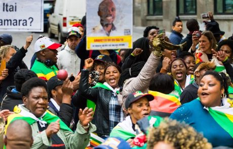 V Zimbabveju več tisoč ljudi na protestu proti Mugabeju