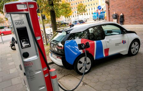 Med Nemci bolj malo zanimanja za subvencije ob nakupu električnih vozil