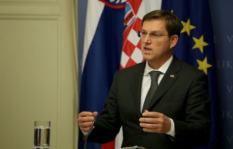 Vlada bo s tožbo proti Hrvaški počakala, Jelinčič sestanek predčasno protestno zapustil