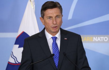 Je predsednik Pahor zgrešil poklic? Poglejte, kako spreten je v risanju