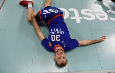 Zoran Dragić nima sreče z zdravjem: Čaka ga dolga pot do ponovne vrnitve na košarkarski parket