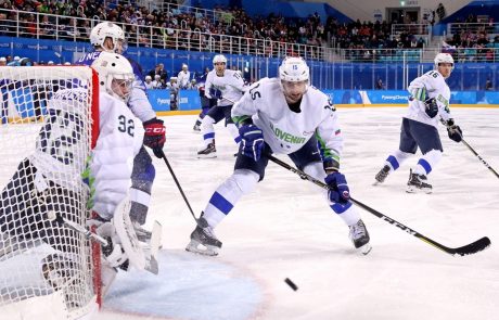 Slovenija na olimpijskem hokejskem turnirju premagala ZDA s 3:2