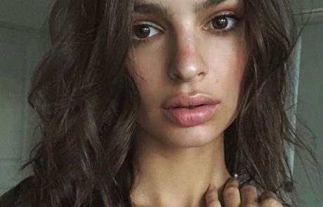 Emily Ratajkowski je poskrbela za eno najbolj vročih naslovnic v zadnjem času