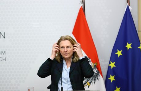 Žrtev družinskega nasilja tudi nekdanja avstrijska zunanja ministrica Kneisslova, z možem sta se stepla