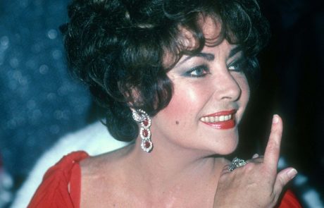 Naprodaj luksuzna vila igralke Elizabeth Taylor na Beverly Hillsu