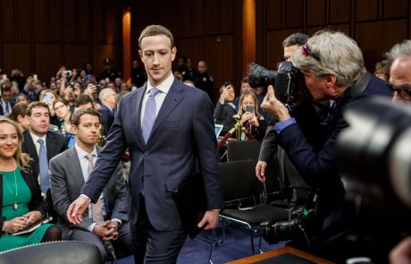 Mark Zuckerberg klonil pod pritiskom? S Facebooka in Instagrama odstranili več sto sovražnih skupin in profilov