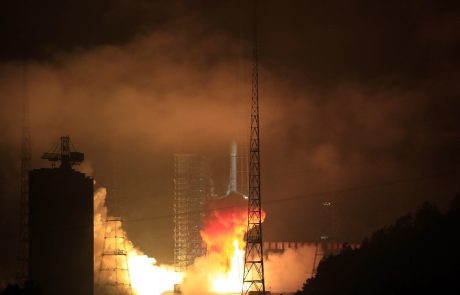 Kitajska načrtuje misijo na temno stran Lune