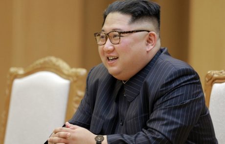 Kim Jong-un na obisk povabil papeža Frančiška