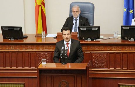 Makedonski parlament ponovno ratificiral sporazum z Grčijo o imenu