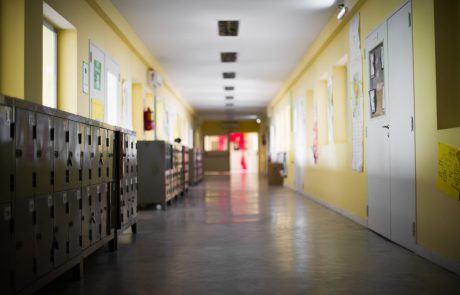 Škdandal na ljubljanski srednji šoli: To je od dijakinje zahteval učitelj