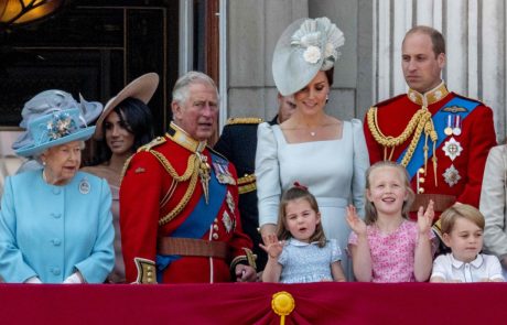 Razkrito: Kate Middleton je pod skrbnim nadzorom kraljice in princa Charlesa