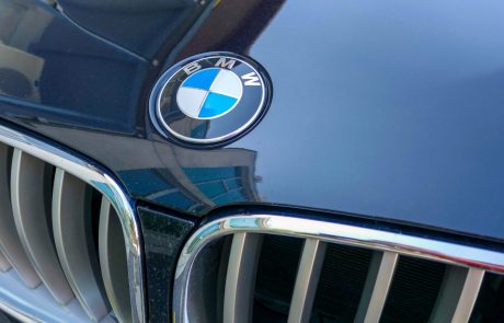 BMW mora plačati ‘vzgojnih’ 8,5 milijona kazni za previsoke izpuste