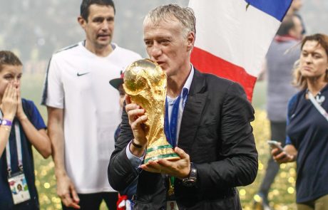 Deschamps želi še naprej voditi francoske nogometaše