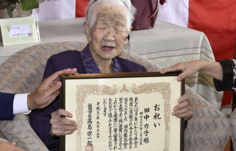 Na Japonskem že skoraj 70.000 stoletnikov, 90 odstotkov je žensk