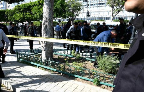 Tunizija: Sedem ljudi obsojenih na dosmrtni zapor zaradi napadov leta 2015