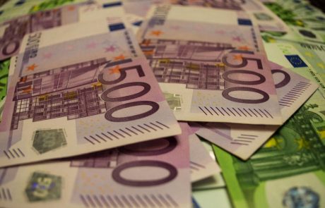 Moški in ženska z območja Celja ponarejala bankovce za 500 evrov