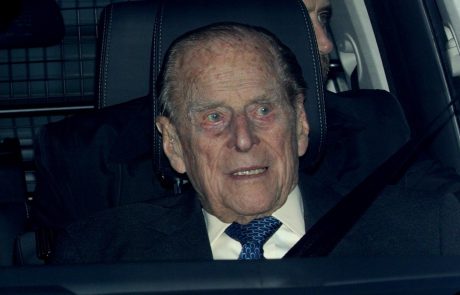 97-letni princ se je končno odpovedal vozniškemu dovoljenju