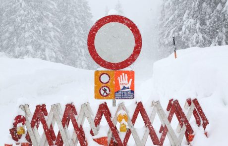 V snežnem plazu v Avstriji umrli najmanj trije Nemci