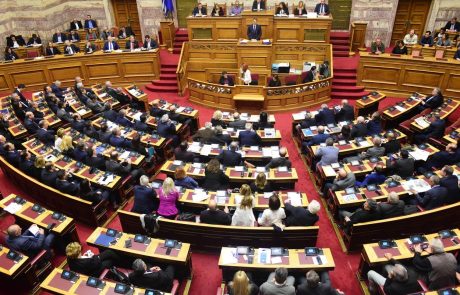 Grški parlament danes končno ratificiral sporazum o imenu Makedonije in tako končal dolgoletni spor med državama