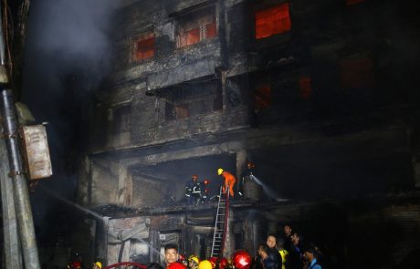 Veliki požar v glavnem mestu Bangladeša, najmanj 78 mrtvih