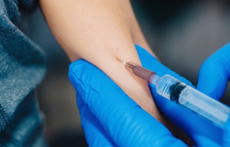 Na Gorenjskem opažajo ponovno večji interes za cepljenje proti covidu-19