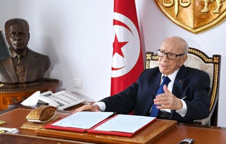 V starosti 92 let je danes umrl prvi demokratično izvoljeni tunizijski predsednik Beji Caid Essebsi