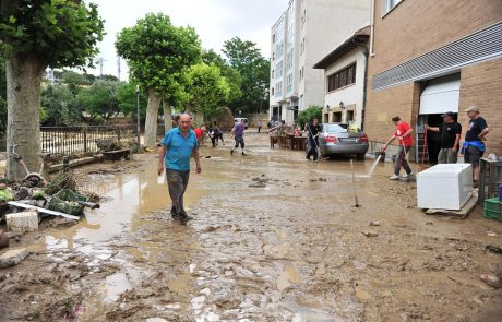 Neurje, ki je v Španiji sprožilo poplave, terjalo še eno življenje