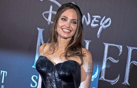 Angelina Jolie v srečni zvezi z lepo igralko?