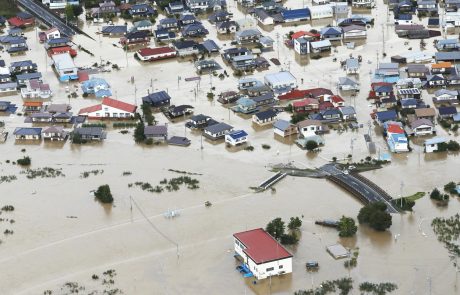 Najmanj 19 mrtvih zaradi tajfuna na Japonskem