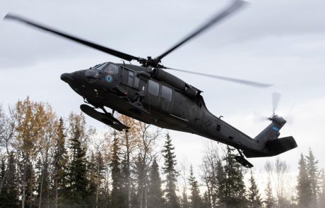Nesreča vojaškega helikopterja zahtevala tri življenja
