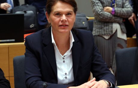 Alenka Bratušek uspešno prestala zaslišanje pred odborom DZ