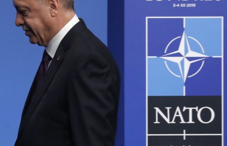 Erdogan grozi z zaprtjem vojaških oporišč, ki ju uporablja ameriška vojska