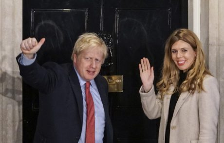 Johnson po zmagi na volitvah zagotavlja, da bo brexit izpeljal do 31. januarja