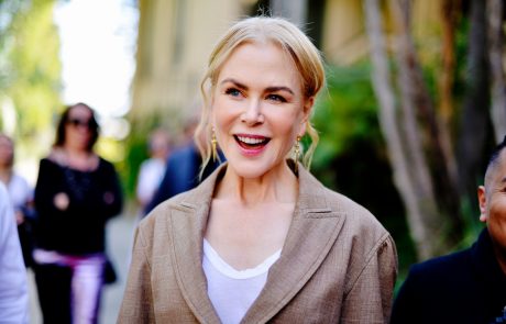 Ženske ne prenehajo govoriti o plašču, ki ga Nicole Kidman nosi v seriji “Zlom”