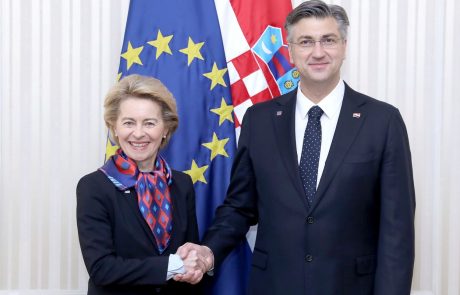 Evropski poslanci kritizirali Plenkovića zaradi nezakonitega ravnanja hrvaške policije z migranti