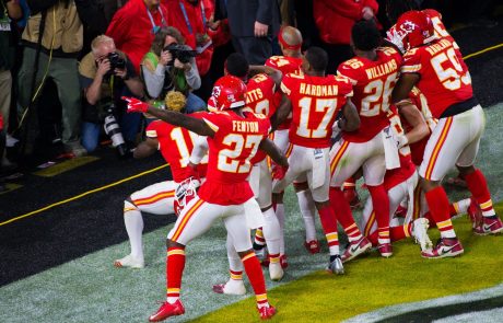 Super Bowl: Kansas City Chiefs so po 50 letih spet zmagovalci lige ameriškega nogometa NFL