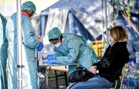 Okužbo z novim koronavirusom potrdili pri 341 osebah v Sloveniji, opravljenih 10.980 testiranj